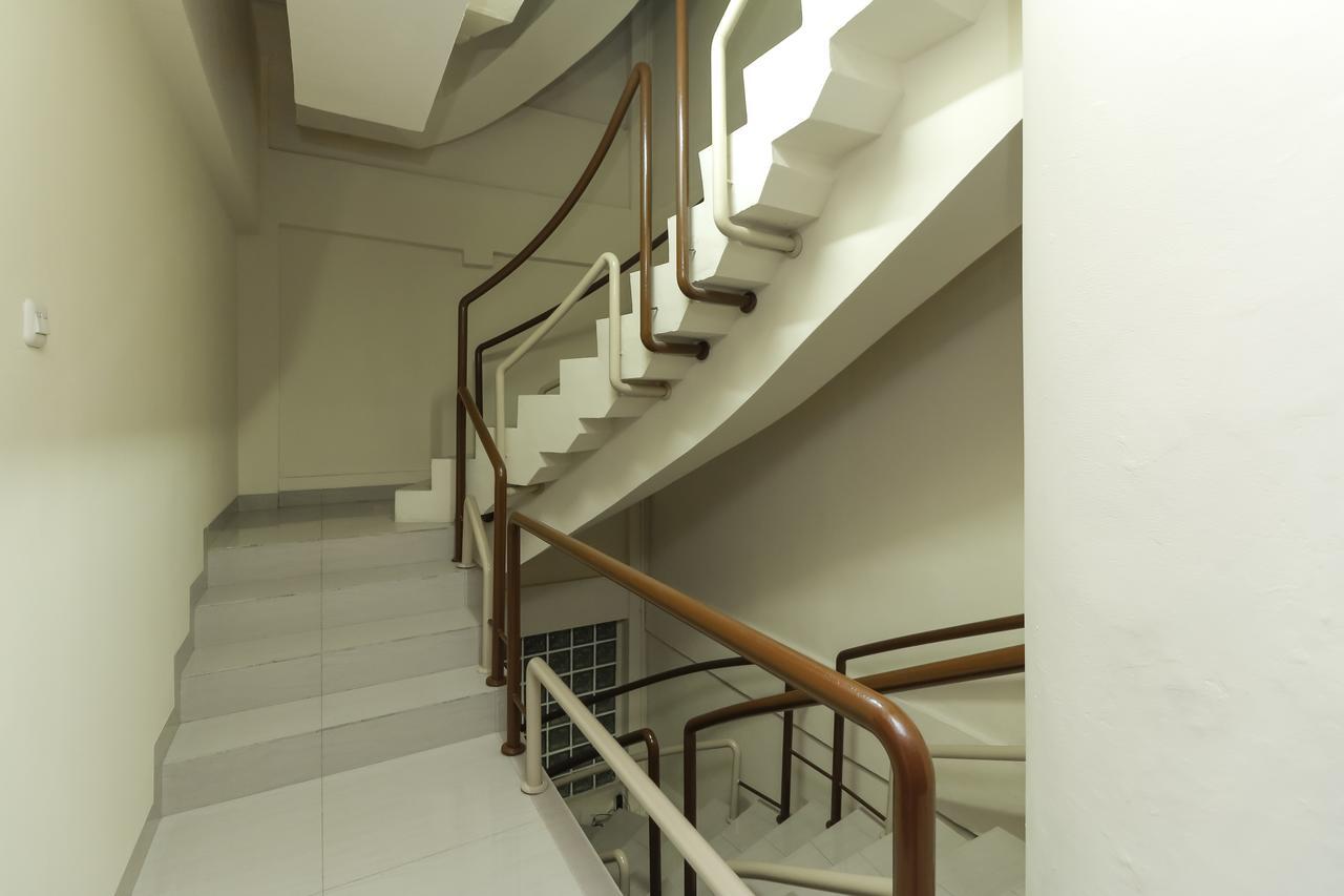 Reddoorz Near Harmoni Gajah Mada Hotel Jakarta Exterior photo